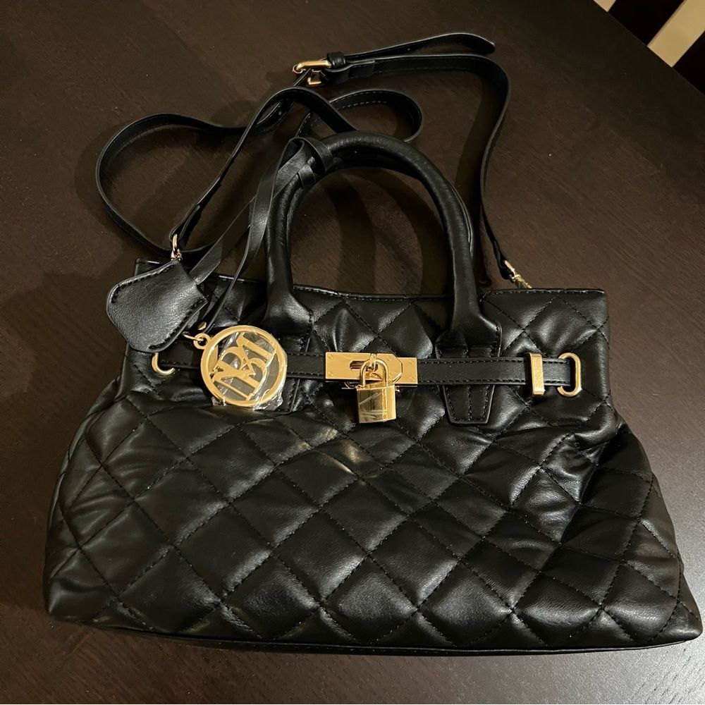 Badgley Mischka NWT Big Diamond Quilted Tote With Front Lock, Black - Picture 2 of 6